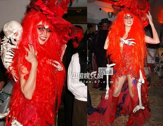 用生命在过万圣节！盘点“万圣女王”超模海蒂历年雷人造型