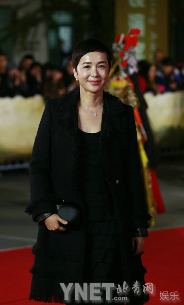 明星校友云集中戏戏剧颁奖 孙红雷汤唯嗨爆