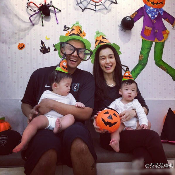 万圣节玩疯了!周杰伦搞怪 王力宏一家罕见出镜