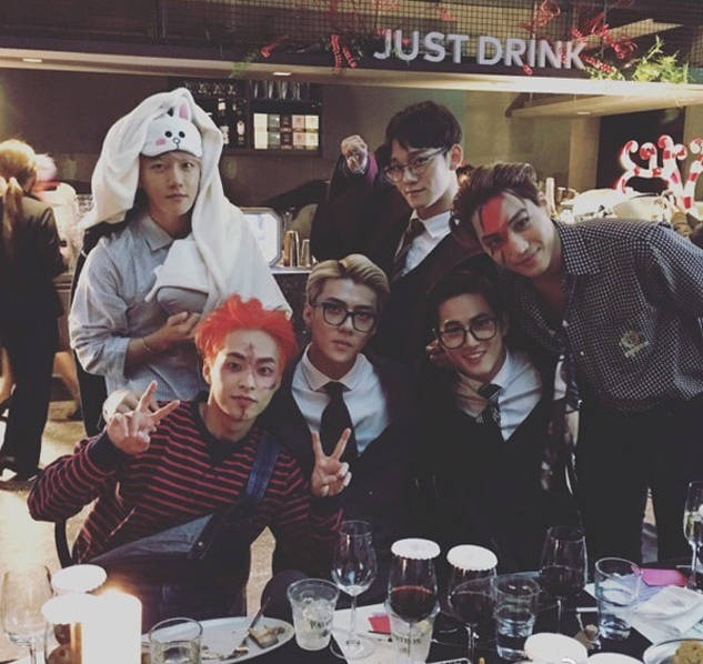 万圣节玩疯了!周杰伦搞怪 王力宏一家罕见出镜