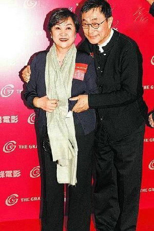 揭离婚女星生活现状 张柏芝携两子回港定居