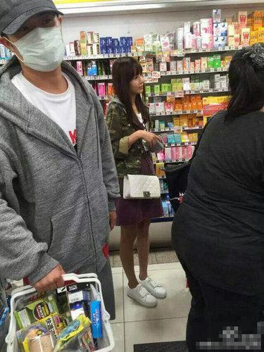 扒娱圈小三现状：杨子晴出柜 张子萱开网店