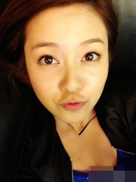 喻虹渊全方位完胜大S:阳台激情舔耳画面火辣 喻虹渊全方位完胜大S:阳台激情舔耳画面火辣