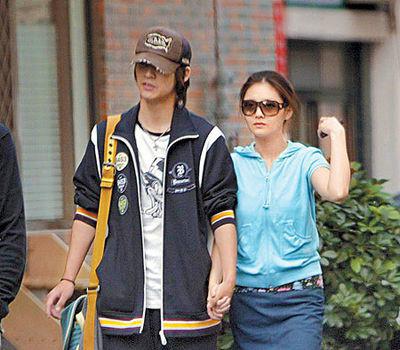 喻虹渊全方位完胜大S:阳台激情舔耳画面火辣 喻虹渊全方位完胜大S:阳台激情舔耳画面火辣