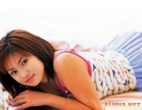 46岁尹姓歌手吸毒被北京警方查获 揭被吸毒毁掉的明星