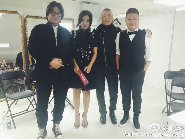 高晓松晒与泰勒合影遭调侃 盘点娱乐圈史上最穿越的合影 高晓松晒与泰勒合影遭调侃 盘点娱乐圈史上最穿越的合影