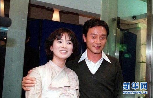 高晓松晒与泰勒合影遭调侃 盘点娱乐圈史上最穿越的合影 高晓松晒与泰勒合影遭调侃 盘点娱乐圈史上最穿越的合影