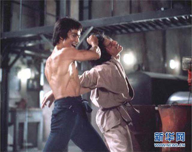 高晓松晒与泰勒合影遭调侃 盘点娱乐圈史上最穿越的合影 高晓松晒与泰勒合影遭调侃 盘点娱乐圈史上最穿越的合影