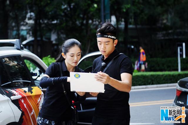 谢娜加盟跑男3上演科幻大片 邓超变洗车小弟 谢娜加盟跑男3上演科幻大片 邓超变洗车小弟