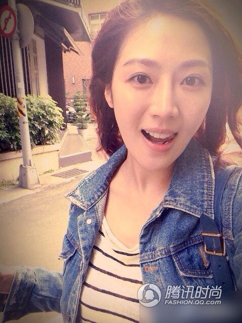 言承旭新欢性感美照 火辣身材不输林志玲