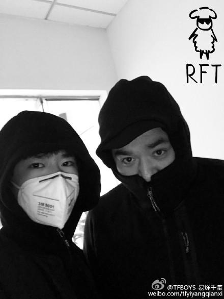中韩男神口罩遮面 挡也挡不住的帅气