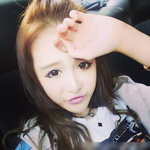 细数娱圈明星漂亮家人 范玮琪弟弟才貌双全