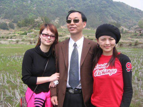 细数娱圈明星漂亮家人 范玮琪弟弟才貌双全