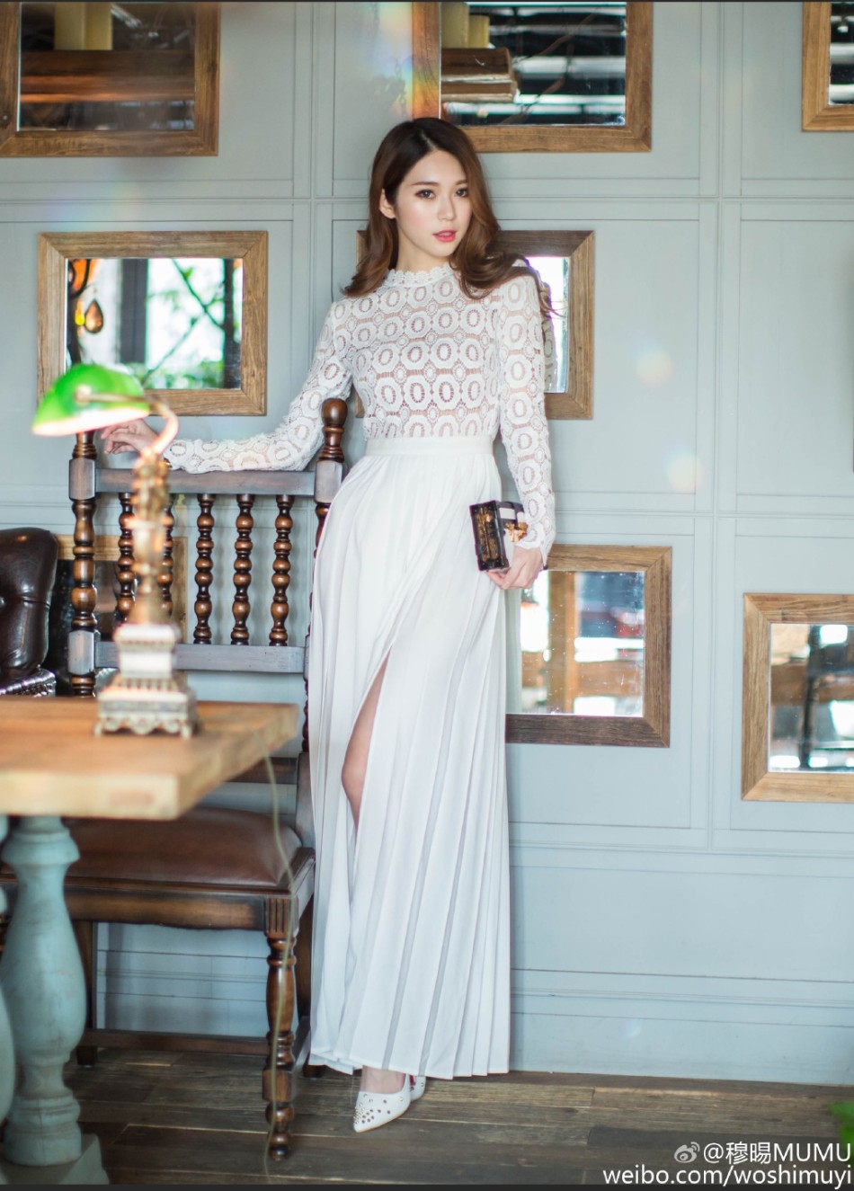 组图:青岛大学校花晒唯美写真 被赞校园美少女