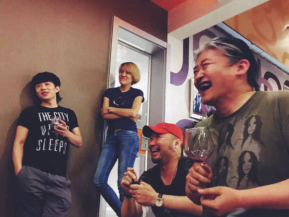 2015新一波明星豪宅曝光 “隐形富豪”蓝燕购李嘉诚别墅