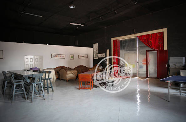 2015新一波明星豪宅曝光 “隐形富豪”蓝燕购李嘉诚别墅