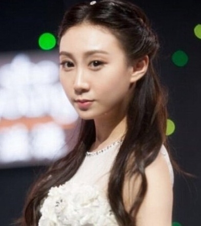 陈奕迅女儿泳装照曝光 十大美貌星二代