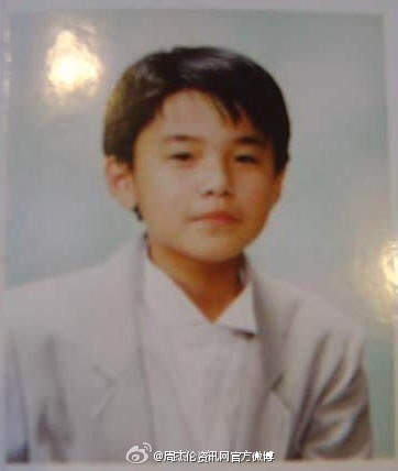 昆凌晒周杰伦生日会照秀恩爱：主题叫我爱Jay