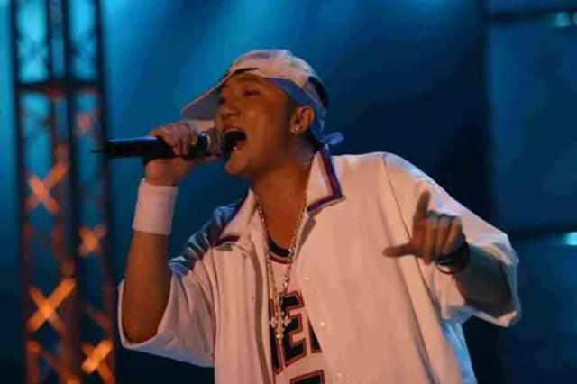 那些年的好男儿！关喆上《歌手》 宋晓波四个月不回家