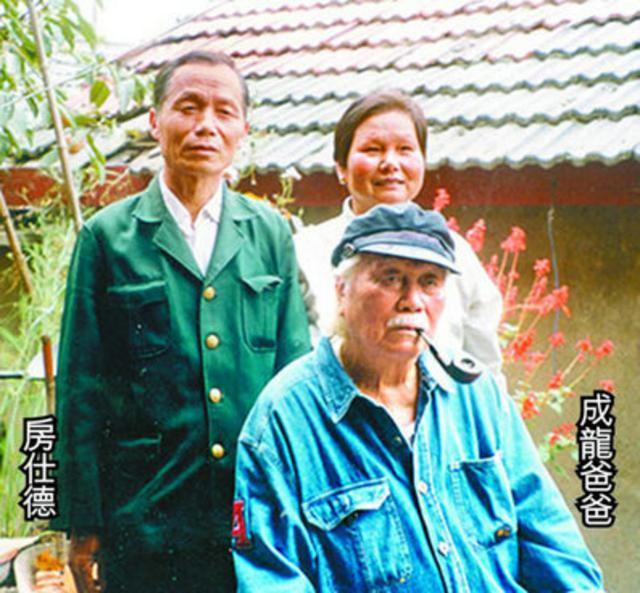 巨星家人凄惨落魄 传张柏芝父亲腿被打瘸