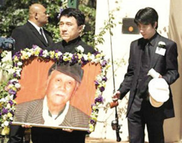 巨星家人凄惨落魄 传张柏芝父亲腿被打瘸