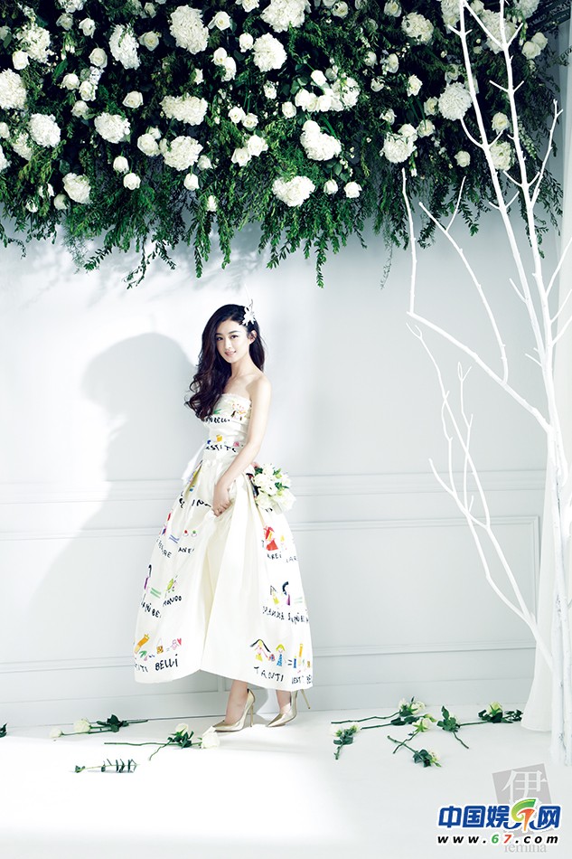 恋情曝光?赵丽颖和男友春节同游海岛 男方疑网站CEO 恋情曝光?赵丽颖和男友春节同游海岛 男方疑网站CEO