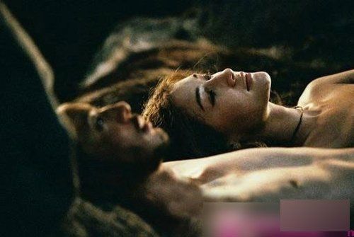 女星大尺度激情床戏：刘亦菲床上彪悍吓坏男星