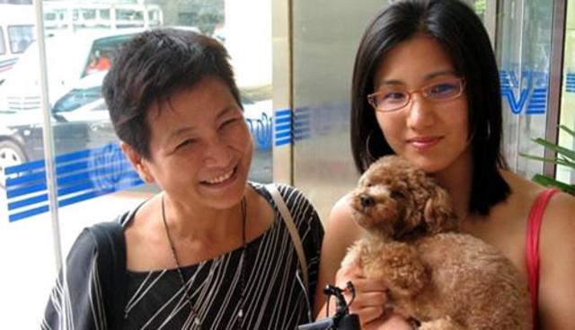 揭单亲妈妈心酸事 杨思琦为养女儿沦为啤酒妹 揭单亲妈妈心酸事 杨思琦为养女儿沦为啤酒妹