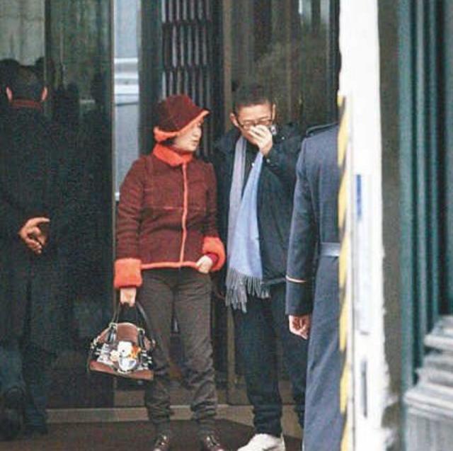 香港富三代男星和男友结婚 盘点公开出柜明星