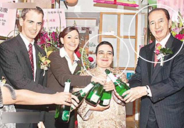 香港富三代男星和男友结婚 盘点公开出柜明星