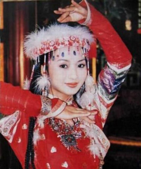 22岁女歌手本兮逝世 年纪轻轻却去世的女明星