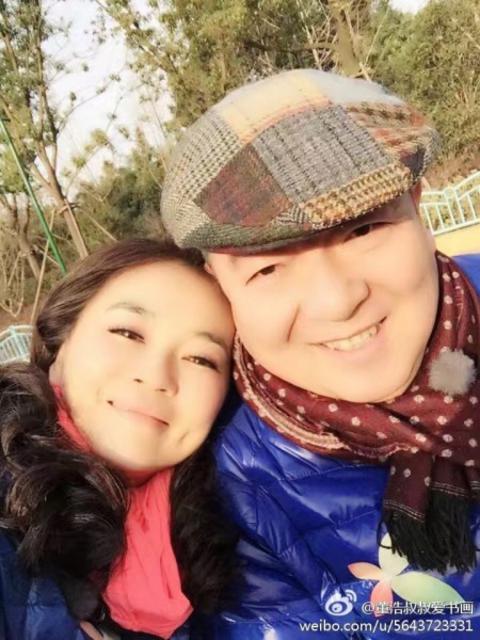 董浩叔叔晒与名嘴合影 鞠萍姐姐小丫素颜这样