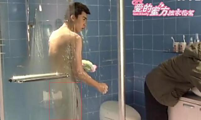 女星沐浴戏香艳撩人 这么诱惑的戏竟是这么拍的