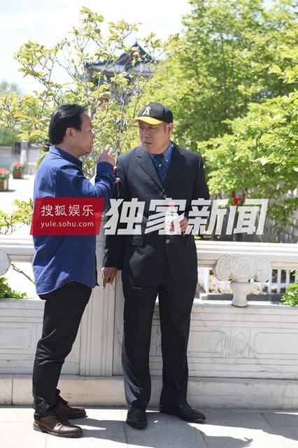 组图：杨洁追悼会举行 六小龄童徐少华等现身