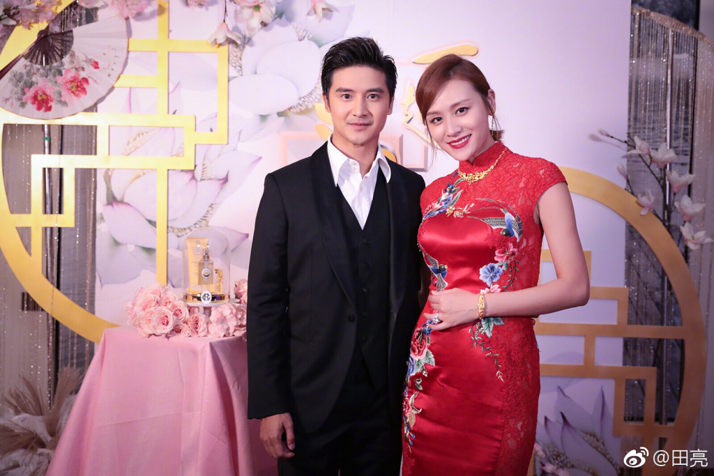 田亮庆结婚十周年甘为叶一茜跳水 花式送钻戒