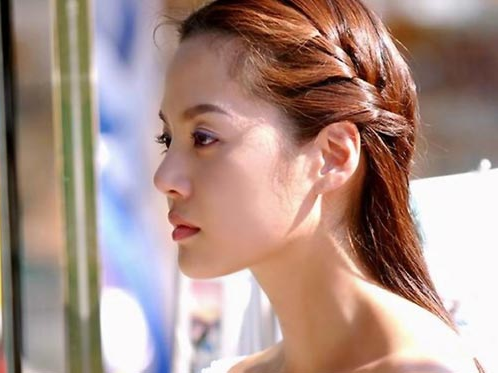 韩星蔡琳3年大"变脸" 表情僵硬被疑整容失败