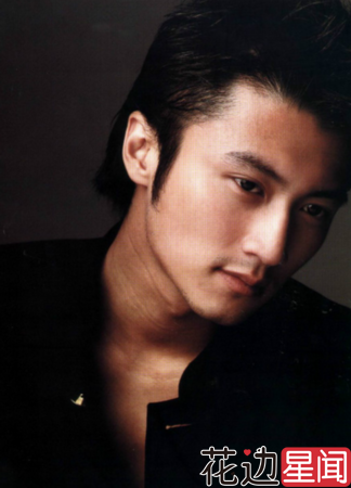 曝离婚后不忘前妻的男星