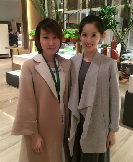 奶茶妹妹承认婚前怀孕 独自外出就餐孕肚明显