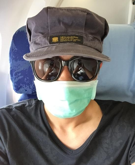 中韩男神口罩遮面 挡也挡不住的帅气