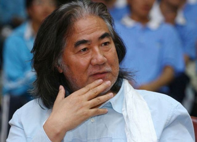 揭著名导演的秘密:黄健中堪称史上最下流导演