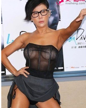 胸器逼人 扒胸部太大撑破衣服的10大爆乳女星